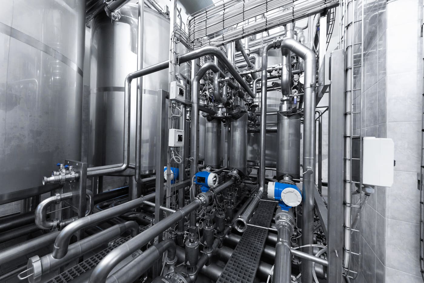 Stainless process pipework and valve manifold in a manufacturing plant